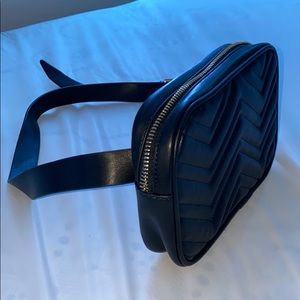 Forever 21 fannypack